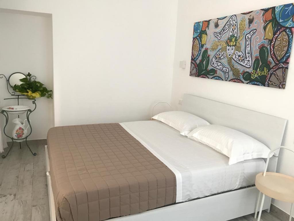サンタ・テレーザ・ディ・リーヴァ Sikule Bed & Breakfast エクステリア 写真